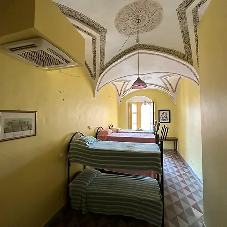 Affittacamere Sacro Cuore Guest house 3*