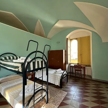 Affittacamere Sacro Cuore Guest house 3*